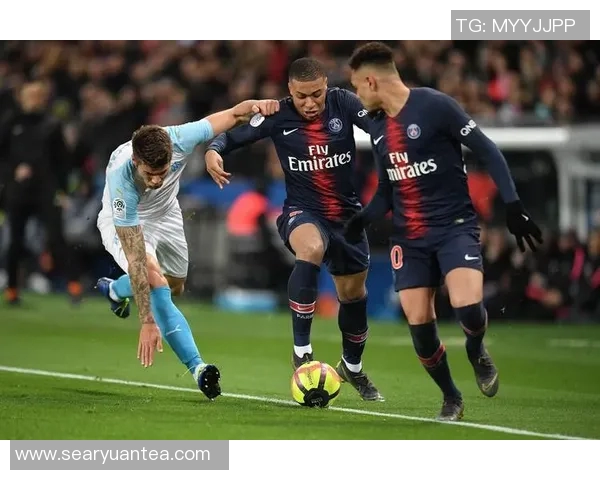 南锡主场迎战勒阿弗尔争夺法乙联赛关键三分的激烈对决 南锡主场迎战勒阿弗尔争夺法乙联赛关键三分的激烈对决